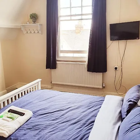 Regent Old Town Bed & Breakfast Swindon