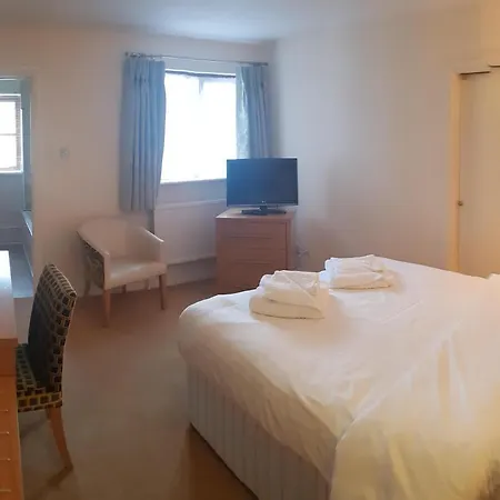Marsh Farm Hotel