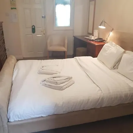 Marsh Farm Hotel