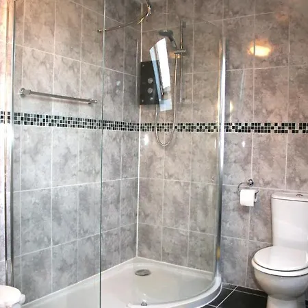 Highworth House Bed & Breakfast Swindon