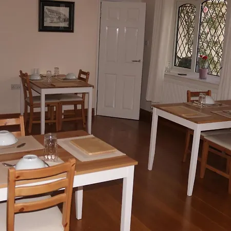 Highworth House Bed & Breakfast *