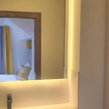 Apartment At 74
