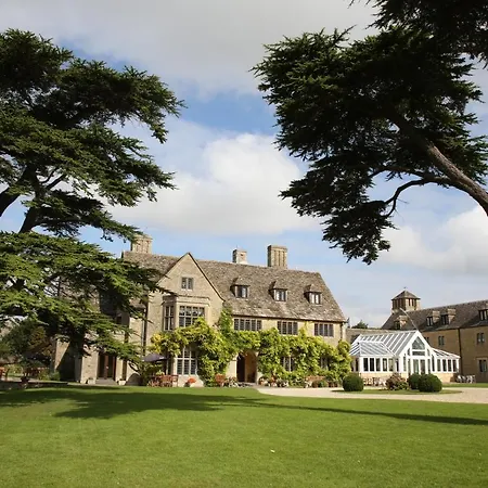 Stanton House 4* Swindon