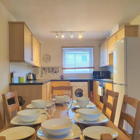 Old Town West - Newly Refurbished Apartment