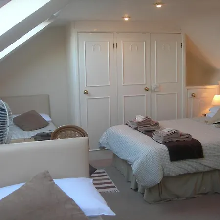The Guest house Swindon