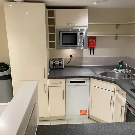 Paramount Apartment *