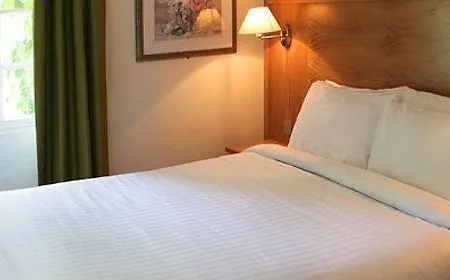 Hotel Marsh Farm 3*