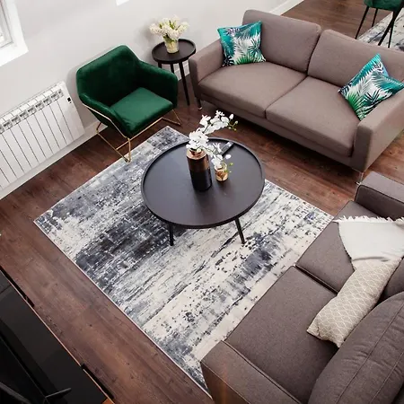 Apartment High Life Serviced - Old Town Swindon