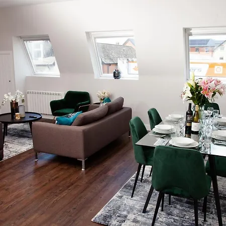 High Life Serviced - Old Town Swindon