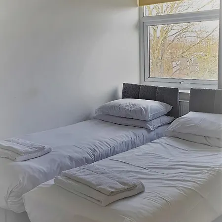 Old Town Duplex - Entercloud9sa Swindon