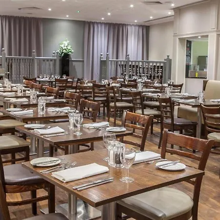 Doubletree By Hilton Hotel Swindon