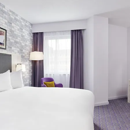 Leonardo - Formerly Jurys Hotel