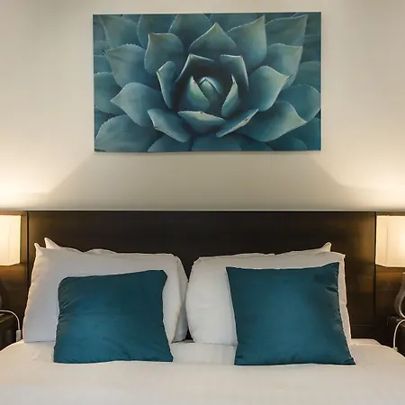 Stanton House 4*