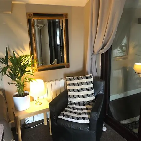 The Old Tavern Annex Apartment