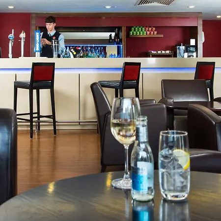 Hotel Express West An Ihg