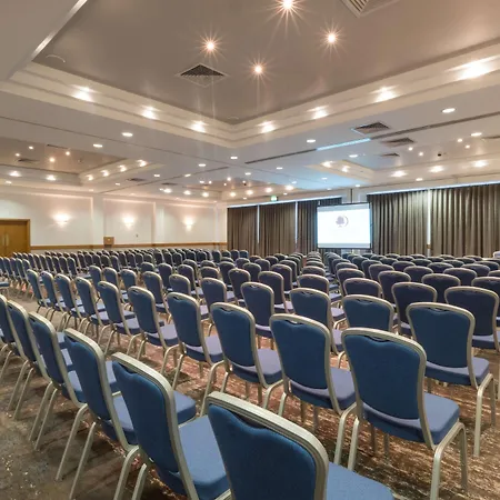 Doubletree By Hilton Swindon