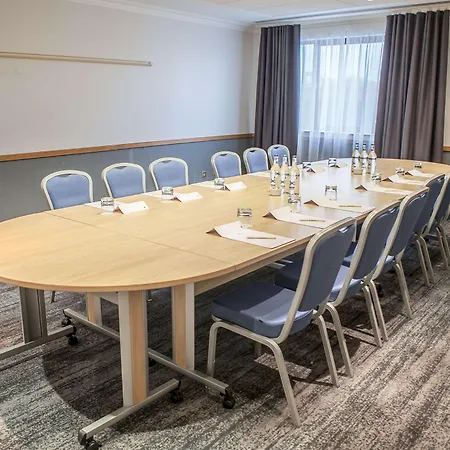 Hotel Doubletree By Hilton Swindon