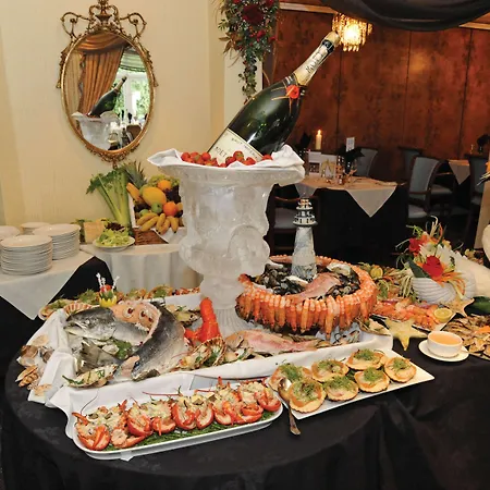 Blunsdon House Hotel, Bw Premier Collection Hotel
