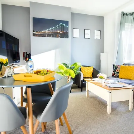 Apartment Elmsgate - Free Parking Swindon