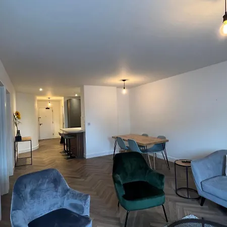 Prospect Quarter In Old Town Apartment *