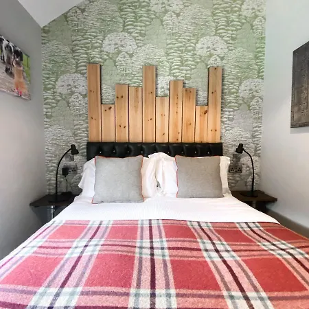 Helen Browning's Royal Oak 4*