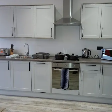 Kingsbridge Point - Cosy One Bed Near Town Centre, Swindon