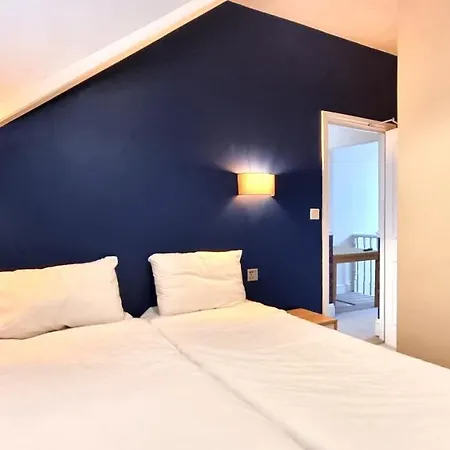 Bath Road Apartment Swindon