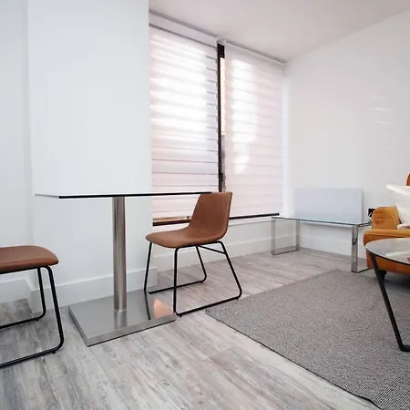 Kingsbridge Point - Cosy One Bed Near Town Centre, *