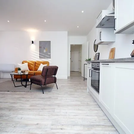 Apartment Kingsbridge Point - Cosy One Bed Near Town Centre, Swindon