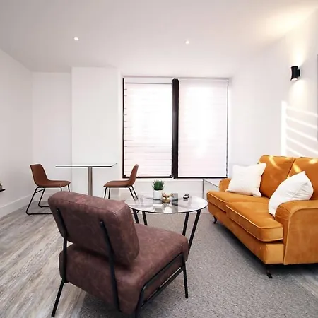 Kingsbridge Point - Cosy One Bed Near Town Centre, * Swindon