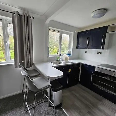 Apartment Entire Spacious Modern One Bedroom House