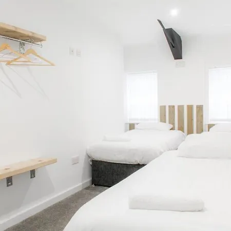 Fleet Street Apartment Swindon