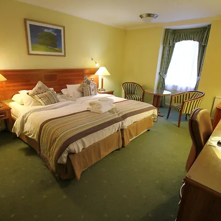 Blunsdon House Hotel, Bw Premier Collection Hotel 4*