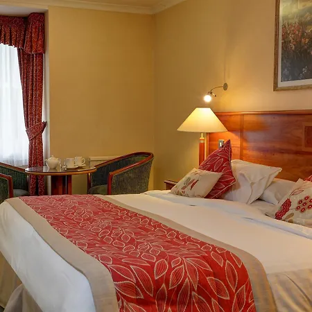 Blunsdon House Hotel, Bw Premier Collection 4*