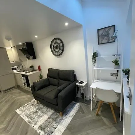 Stylish & Cosy 1 Bed Apartment *