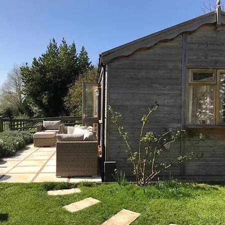 Apartment Quirky Cosy Rural Hideaway