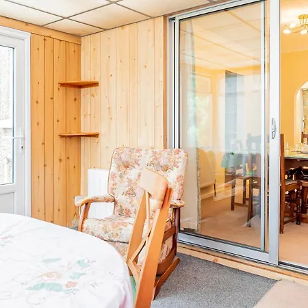 Free Parking Good Location Lavender Harmony House Apartment Swindon