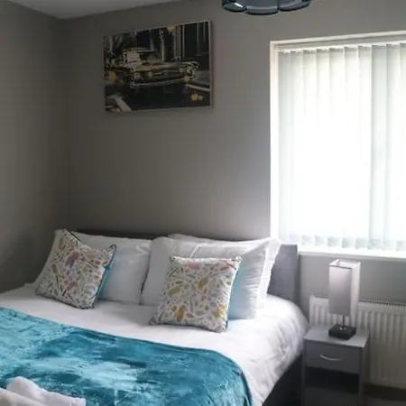 Coleridge House Private Parking Netflix Holiday home
