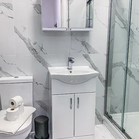 City Centre By Elegance Living * Swindon
