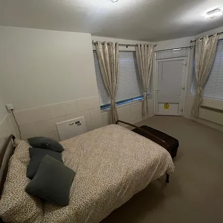 Beanie's @lornestreet Apartment *