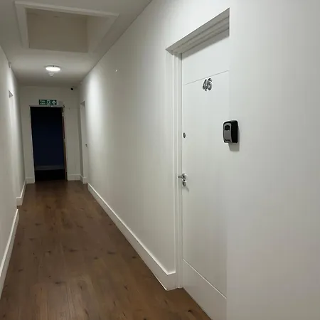 Elegant One Bedroom *