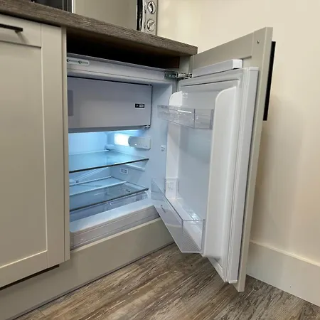 Elegant One Bedroom Apartment
