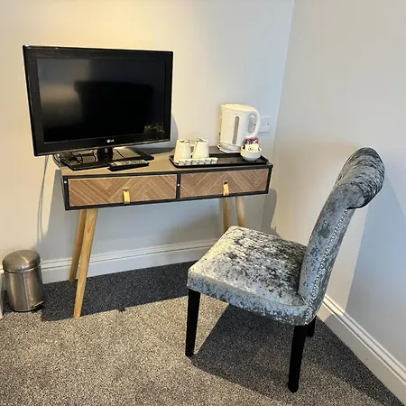 Marsh Farm Hotel 3*