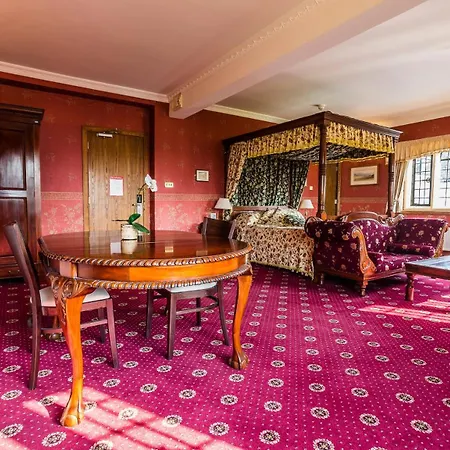 Stanton House Hotel 4*