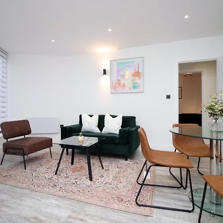 2 Bedroom With Free Parking Apartamento