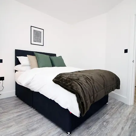 2 Bedroom With Free Parking
