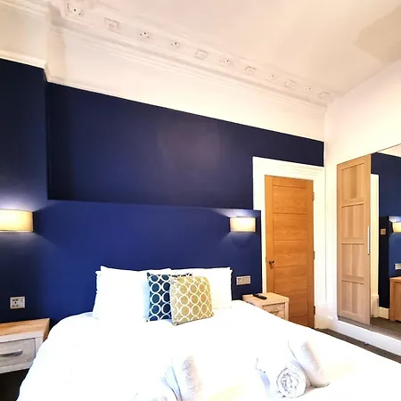 Apartment Bath Road Swindon