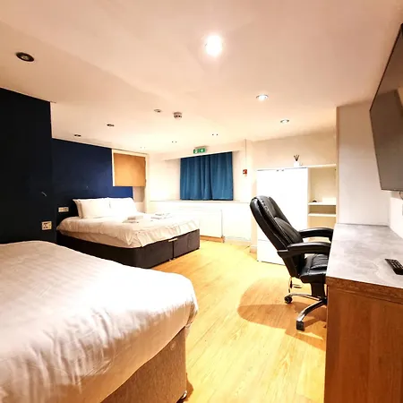 Bath Road Apartment