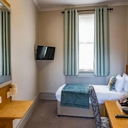 Hotel The Goddard Arms 3*
