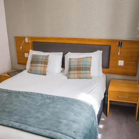 The Goddard Arms 3* Swindon